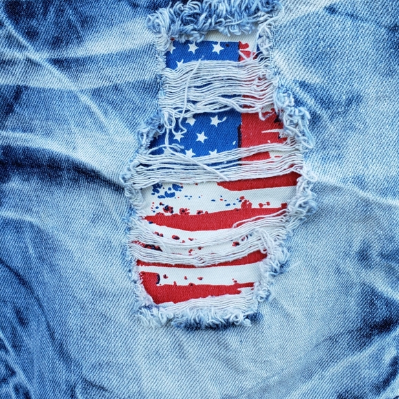 Encrypted Supply Company bleached distressed short - Picture 3 of 10